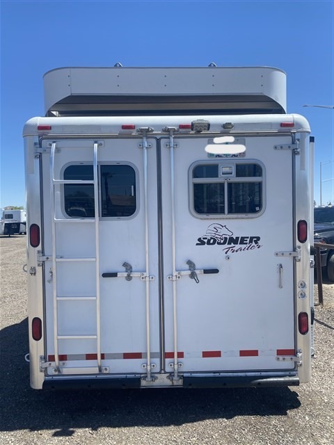 2000 Sooner 4 Horse Bumper Pull SUPER CLEAN - Image 18