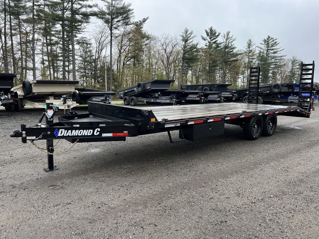 2024 Diamond C 8.5×24 15K Powder Coated Deckover Equipment Trailer