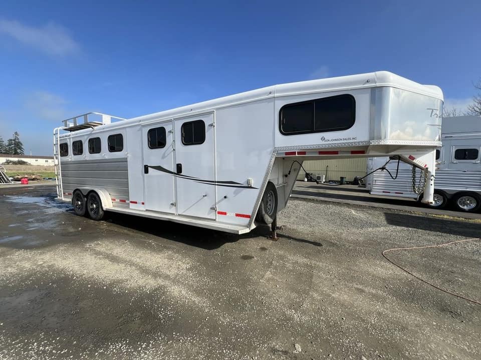2020 Trails West Sierra Gooseneck 4 Horse - Image 24