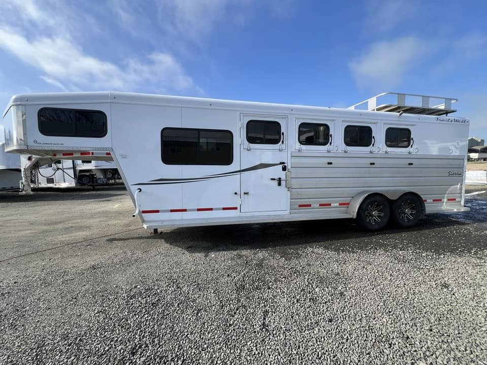 2020 Trails West Sierra Gooseneck 4 Horse - Image 2