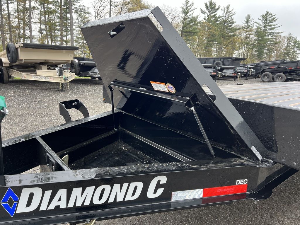 2024 Diamond C 8.5×24 15K Powder Coated Deckover Equipment Trailer - Image 9