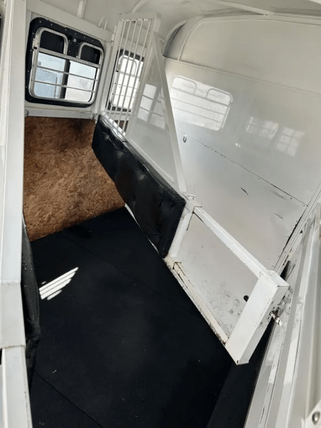 2000 Morgan Built 3 Horse Bumper Pull Horse Trailer - Image 3