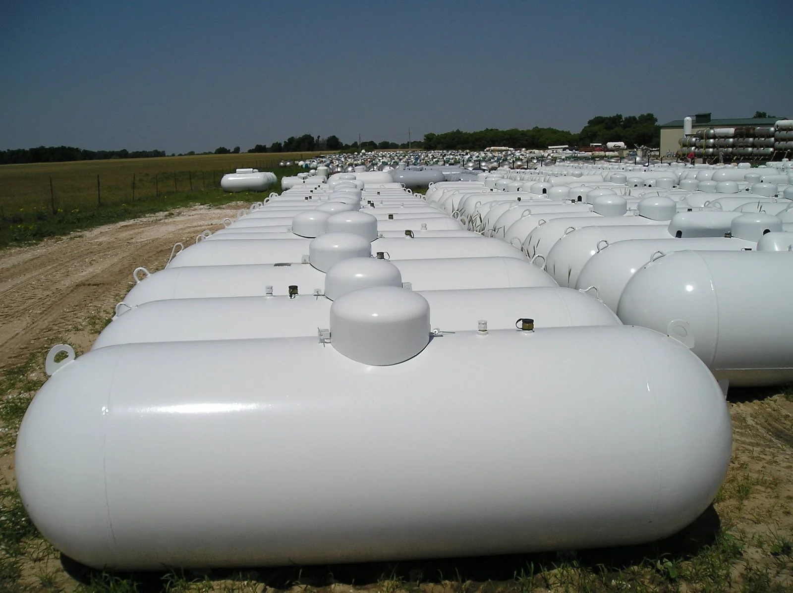 500 Gallon Above Ground Propane Tanks New Certified Tanks - Image 13