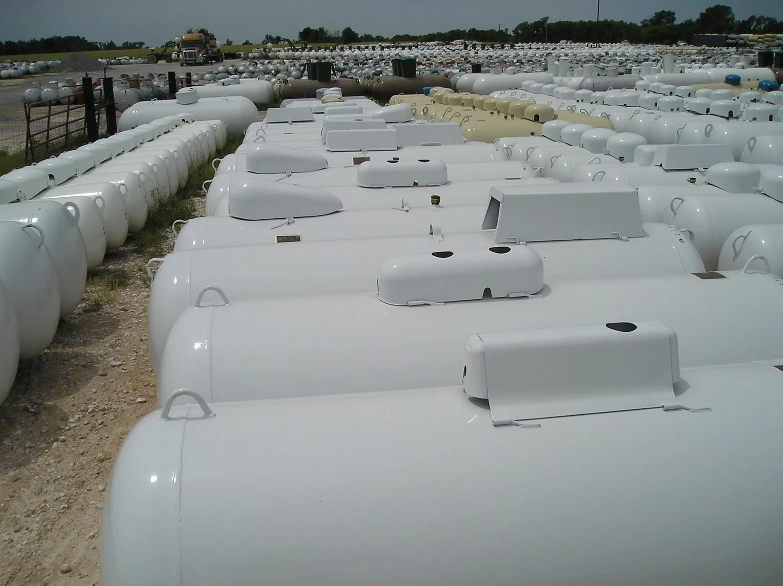 500 Gallon Above Ground Propane Tanks New Certified Tanks - Image 16