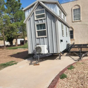 tiny home on wheels